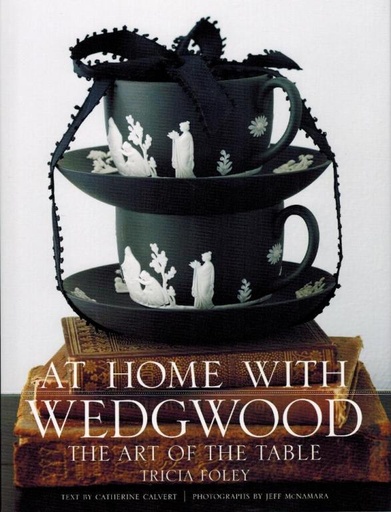 [CA - Kirjat] At Home With Wedgewood